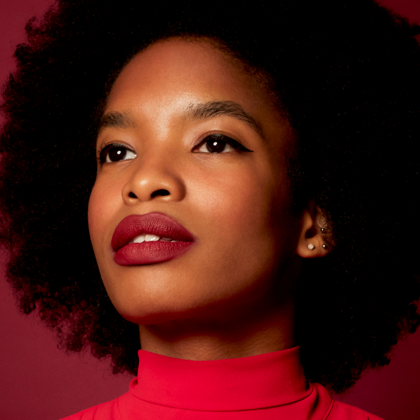 PRECISION LIQUID EYELINER