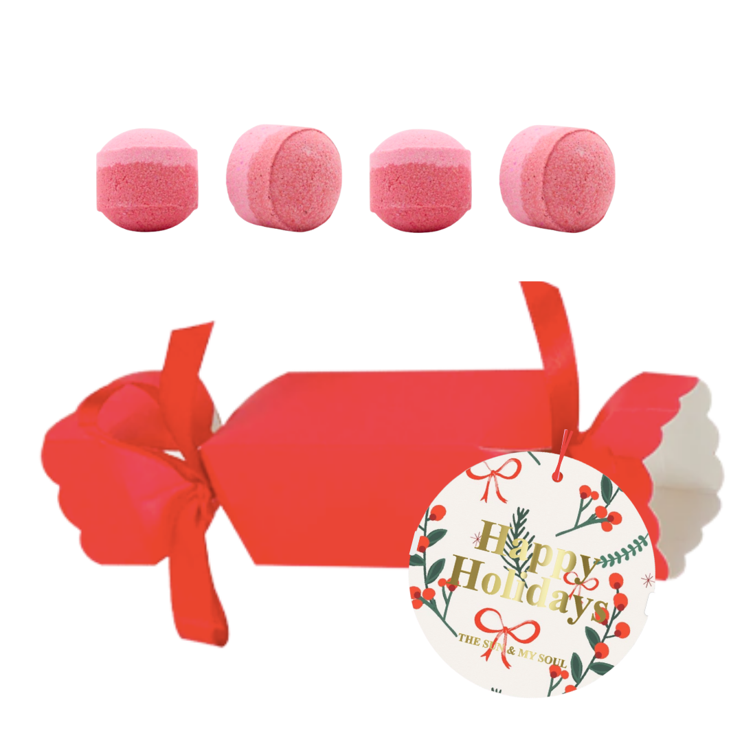 Happy Holidays Red Christmas Cracker Bath Bomb Gift – Raspberry Scent (Set of 4)